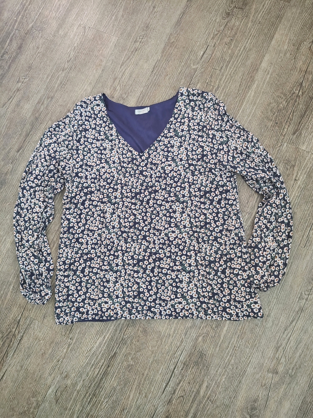 Qearal Women’s Navy Ditsy Floral V-Neck Long Sleeve Blouse L Cottagecore Casual - Picture 2 of 7